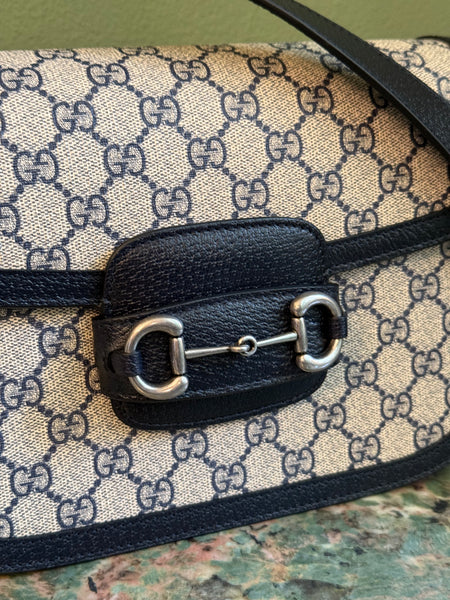 GUCCI NAVY GG SUPREME HORSEBIT 1955 SHOULDER BAG