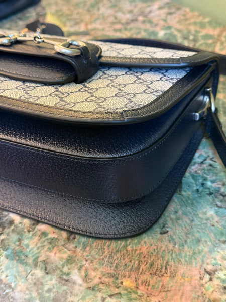 GUCCI NAVY GG SUPREME HORSEBIT 1955 SHOULDER BAG