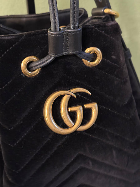 GUCCI BLACK VELVET MARMONT BUCKET BAG