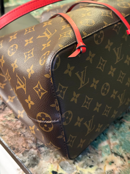 LOUIS VUITTON MONOGRAM NEO NOE BUCKET BAG