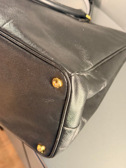 PRADA BLACK SAFFIANO GALLERIA XL HANDBAG