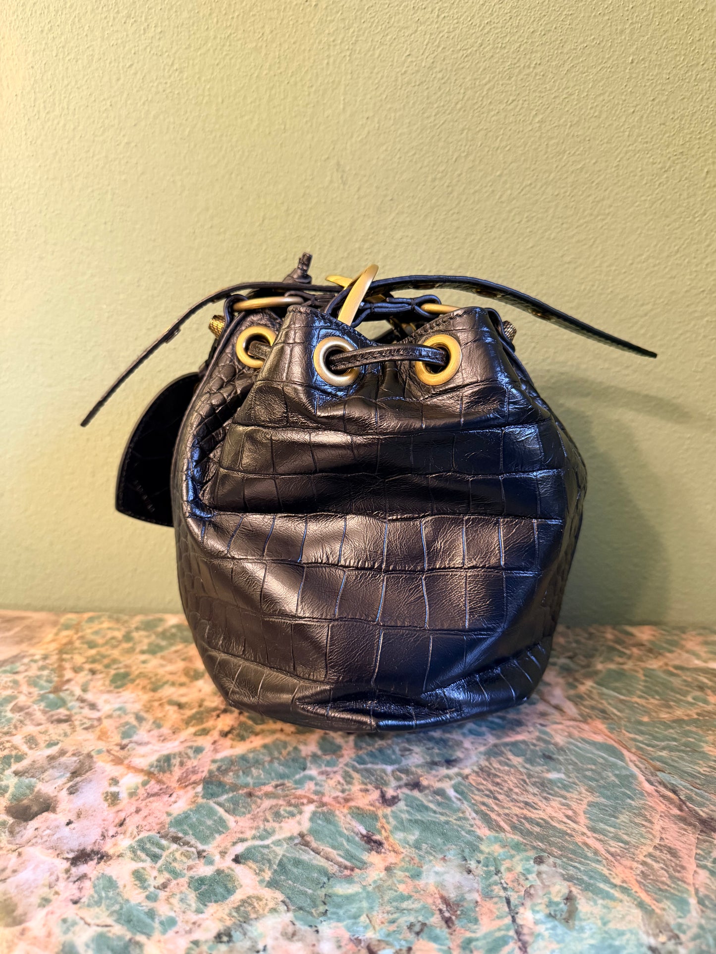 BALENCIAGA BLACK EMBOSSED CROCODILE SMALL LE CAGOLE BUCKET BAG