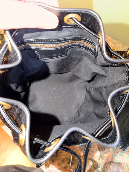 BALENCIAGA BLACK EMBOSSED CROCODILE SMALL LE CAGOLE BUCKET BAG