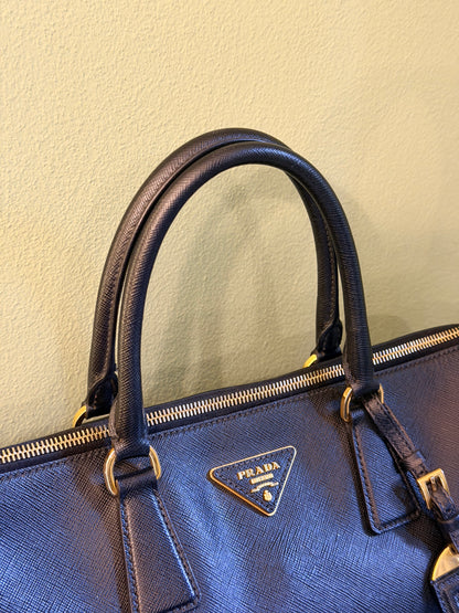 PRADA BLACK SAFFIANO LARGE PROMENADE HANDBAG