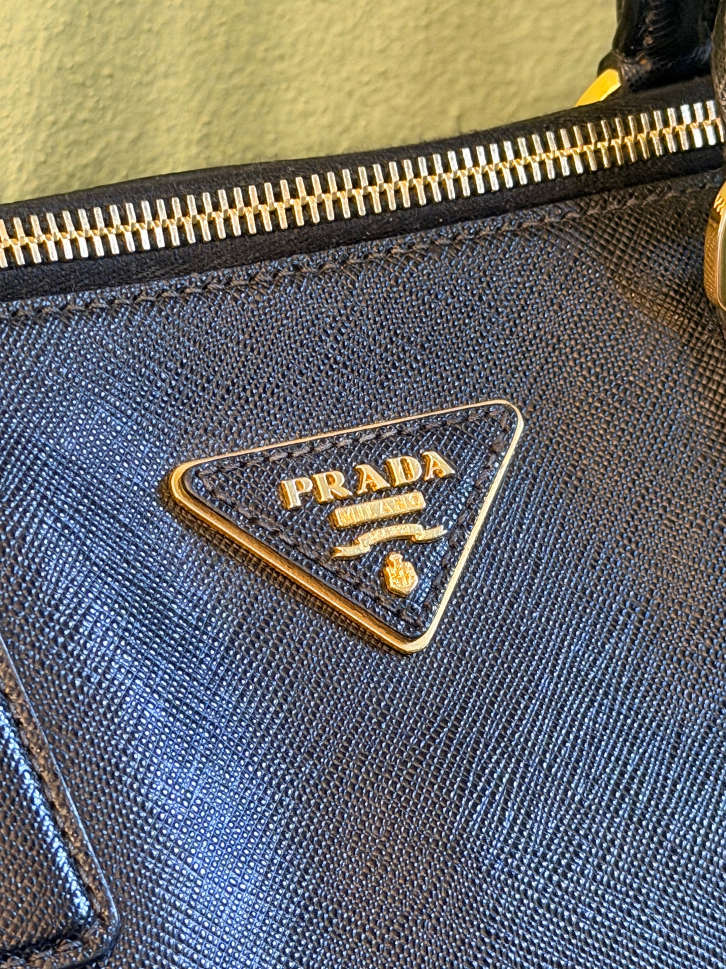 PRADA BLACK SAFFIANO LARGE PROMENADE HANDBAG