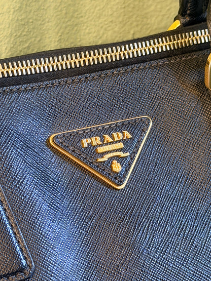 PRADA BLACK SAFFIANO LARGE PROMENADE HANDBAG