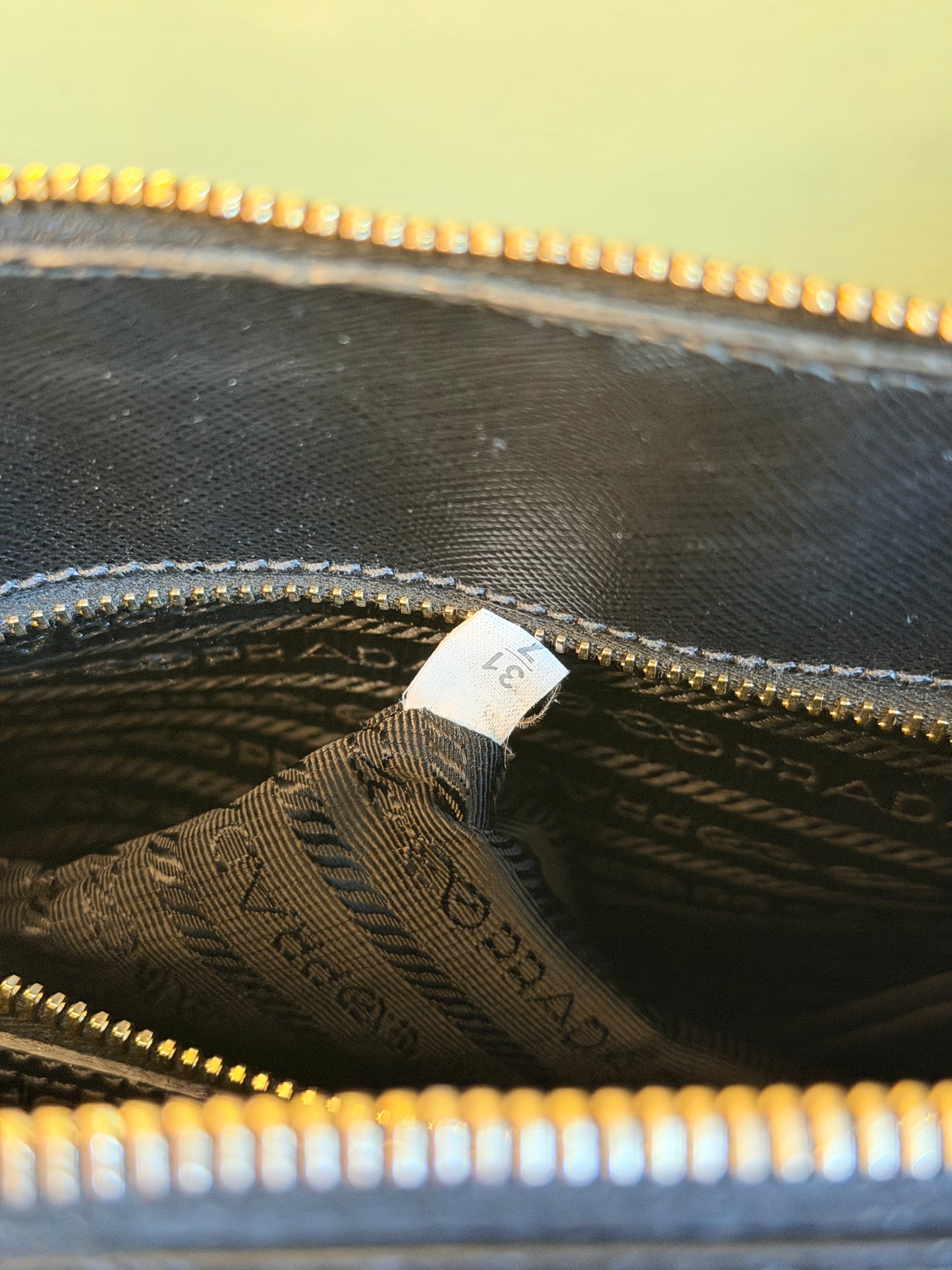 PRADA BLACK SAFFIANO LARGE PROMENADE HANDBAG