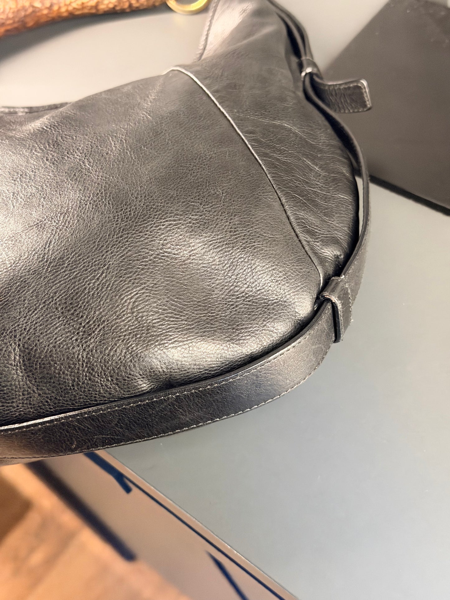 SAINT LAURENT BLACK MEDIUM MOMBASA SHOULDER BAG