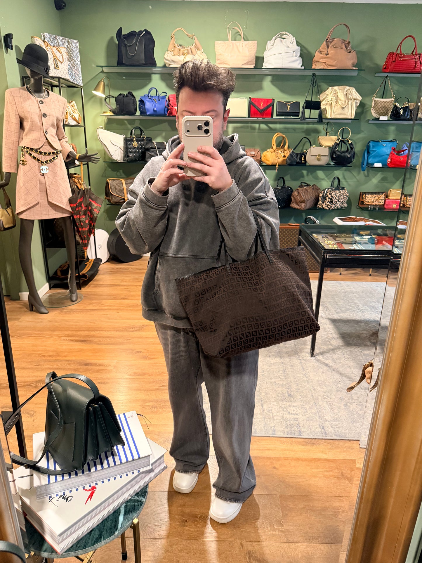 FENDI BROWN ZUCCHINO MEDIUM ROLL TOTE HANDBAG