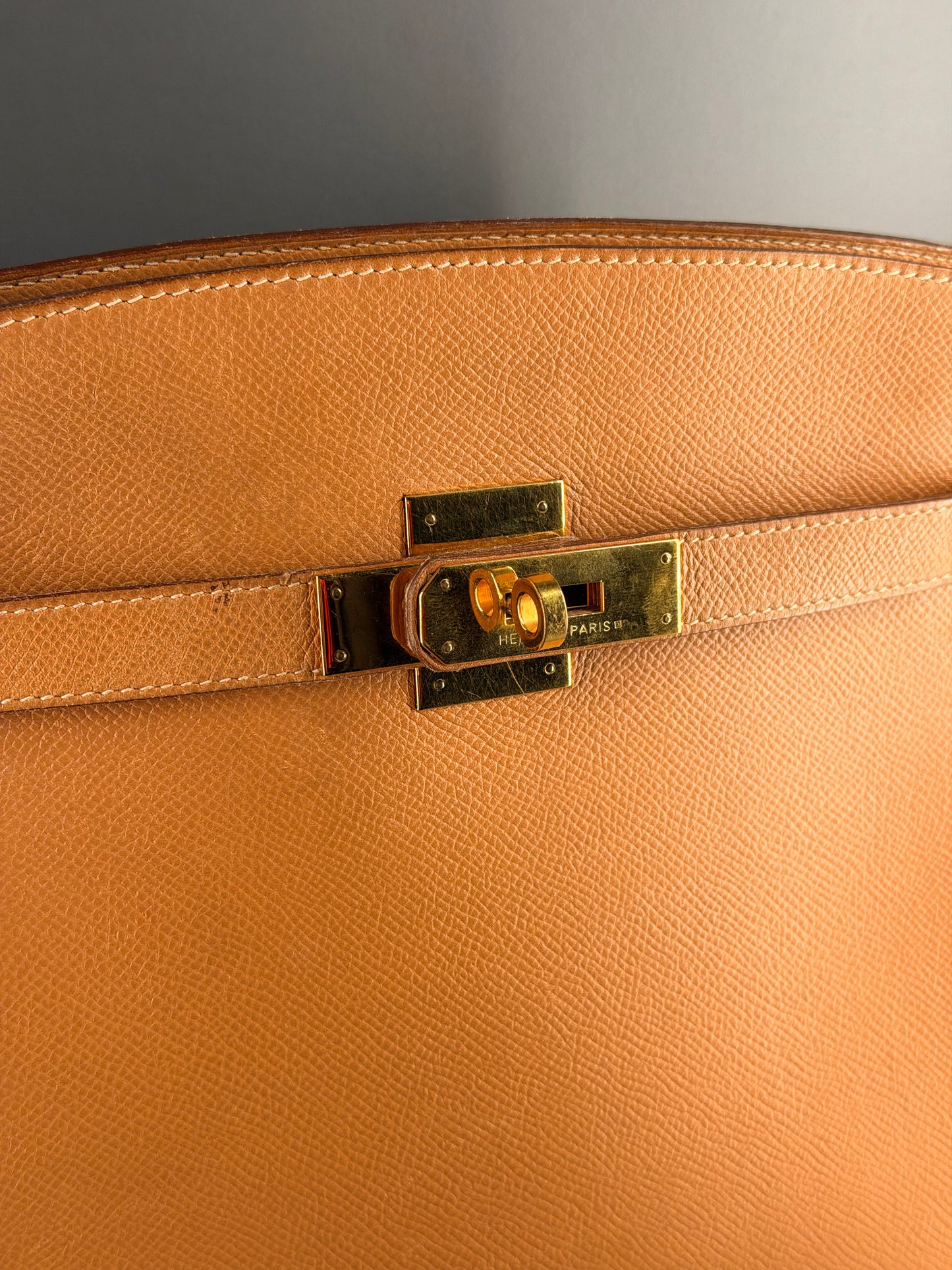 HERMÈS GOLD COURCHEVEL KELLY SPORT SHOULDER BAG