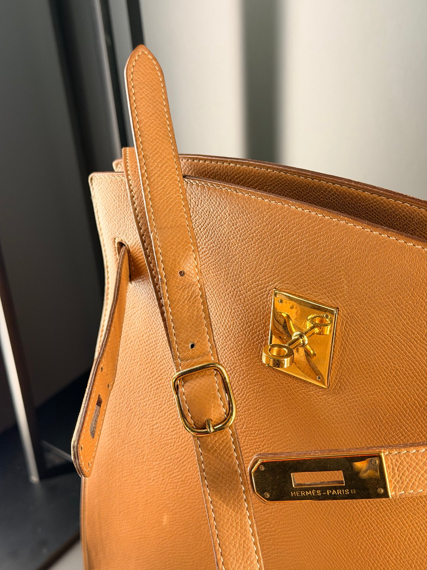 HERMÈS GOLD COURCHEVEL KELLY SPORT SHOULDER BAG