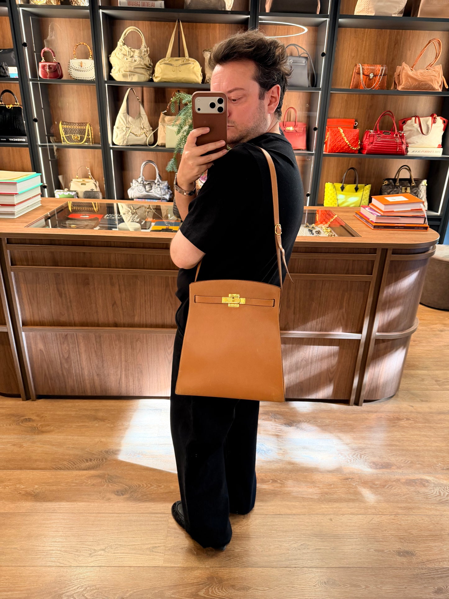 HERMÈS GOLD COURCHEVEL KELLY SPORT SHOULDER BAG