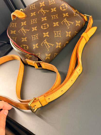LOUIS VUITTON MONOGRAM TAMBOURINE CROSSBODY BAG