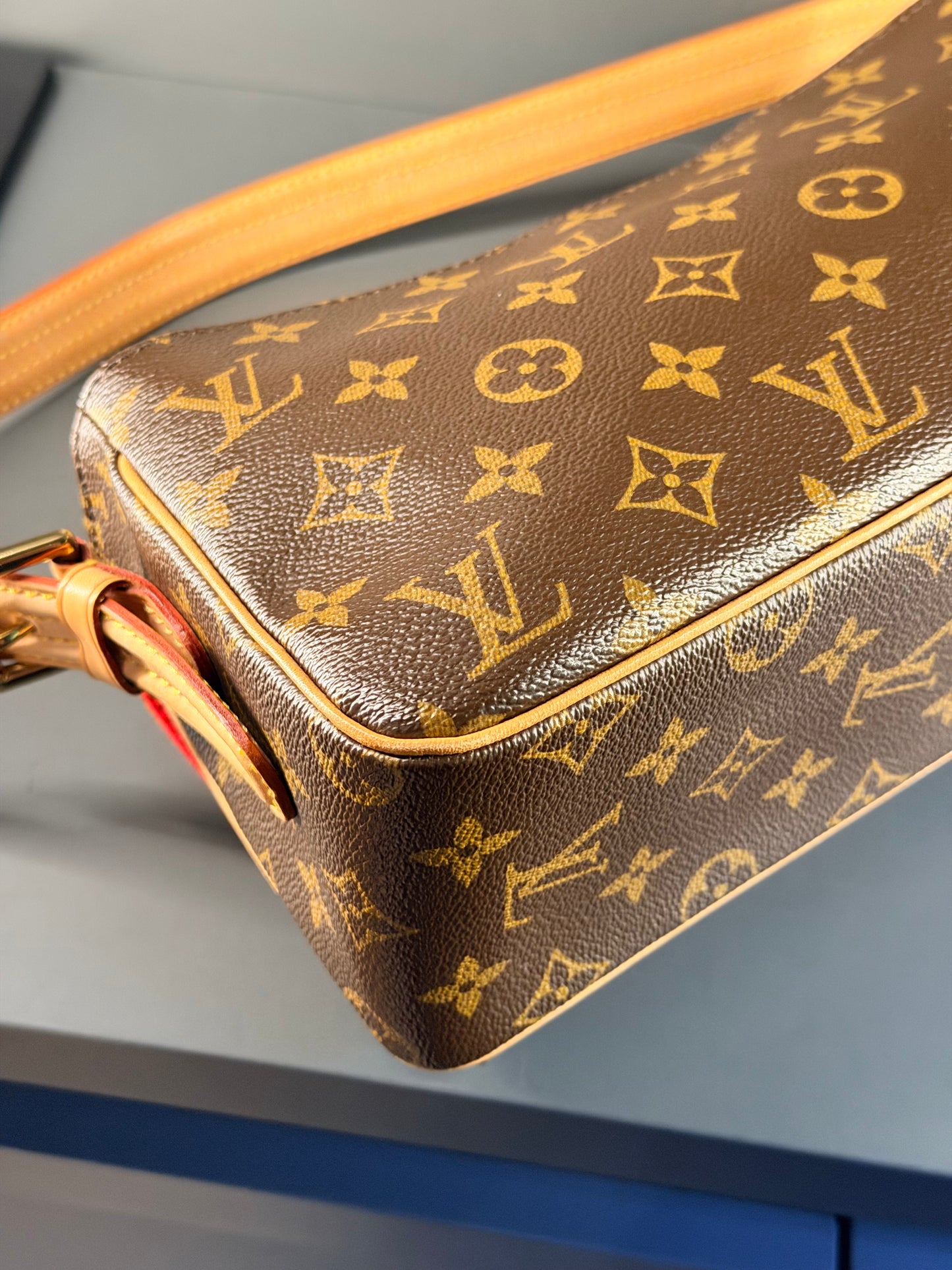 LOUIS VUITTON MONOGRAM VIVA CITÉ SHOULDER BAG