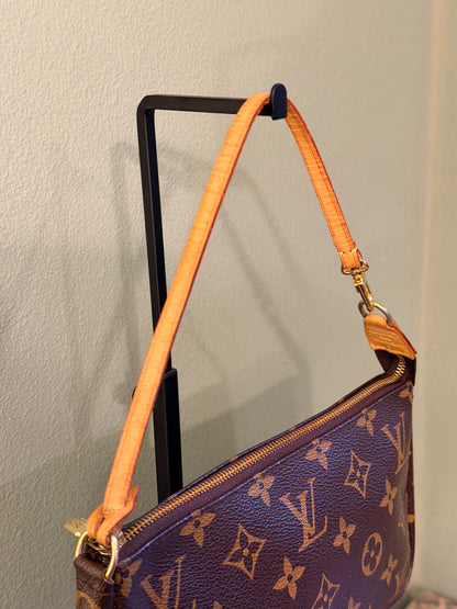 LOUIS VUITTON MONOGRAM POCHETTE ACCESSOIRES