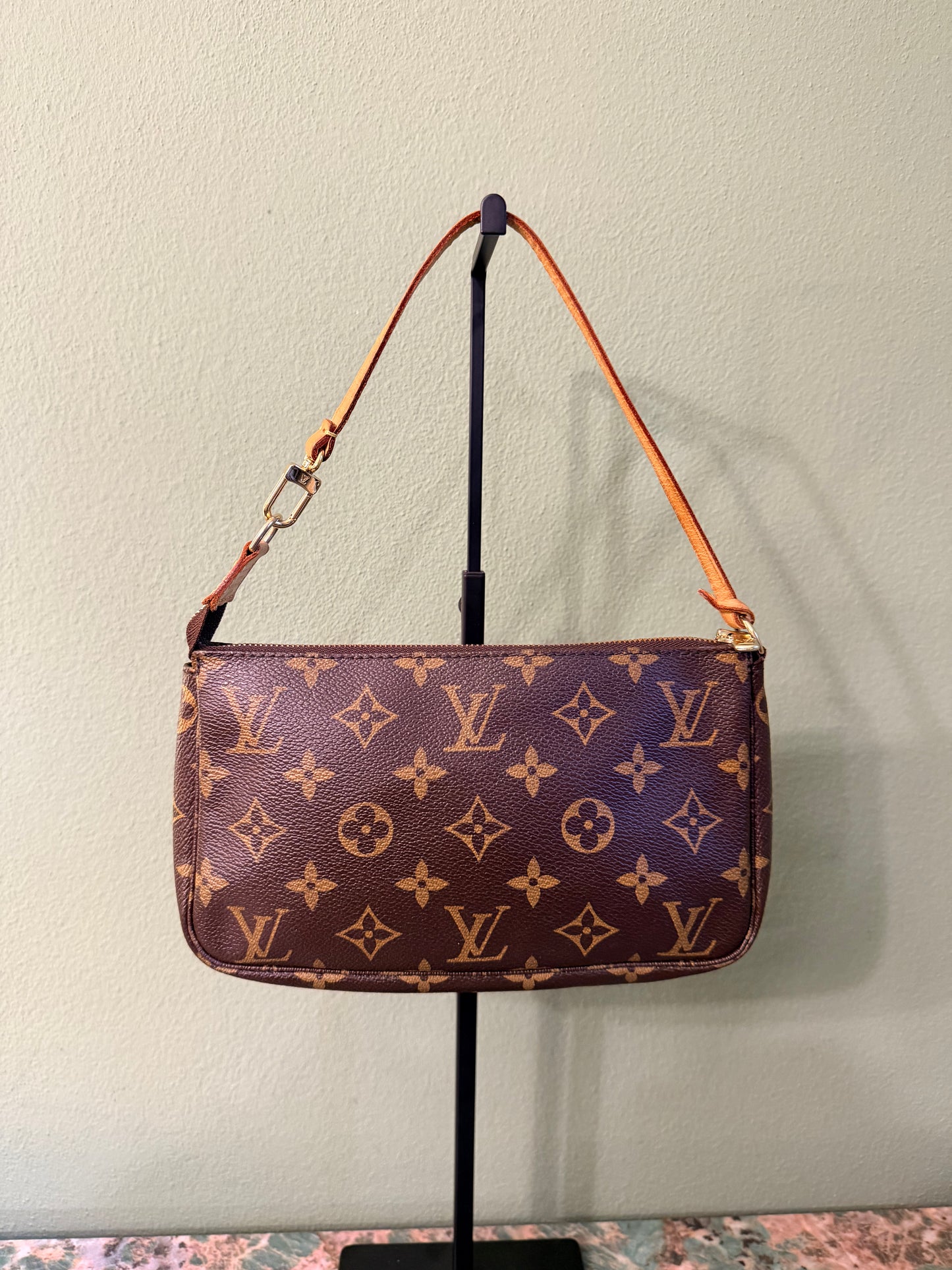 LOUIS VUITTON MONOGRAM POCHETTE ACCESSOIRES