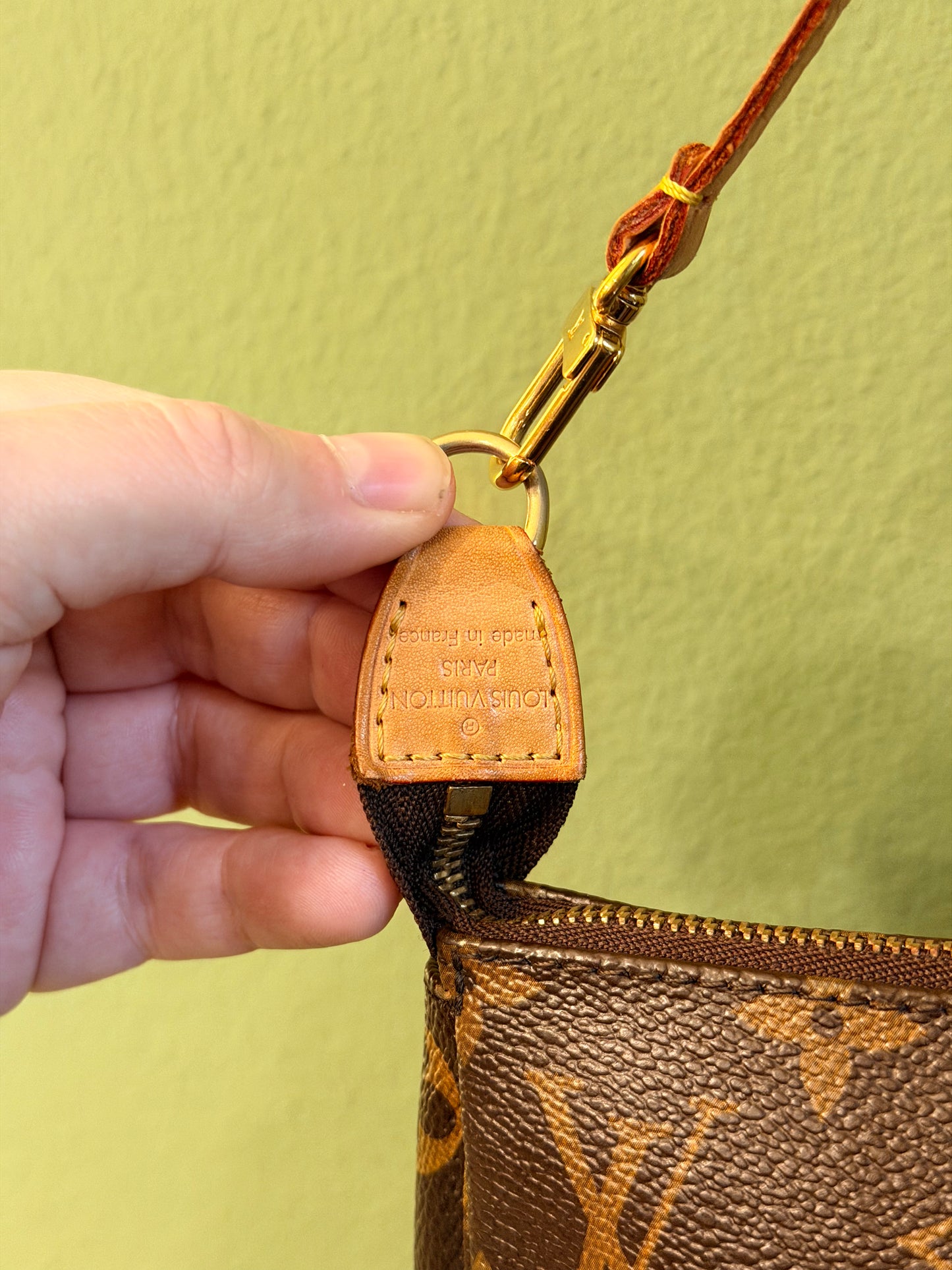 LOUIS VUITTON MONOGRAM POCHETTE ACCESSOIRES