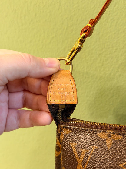 LOUIS VUITTON MONOGRAM POCHETTE ACCESSOIRES