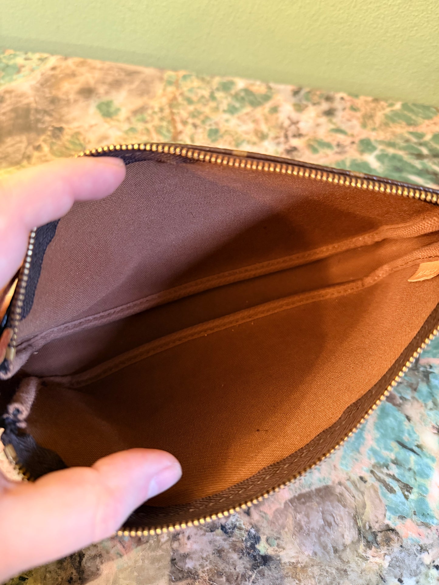 LOUIS VUITTON MONOGRAM POCHETTE ACCESSOIRES