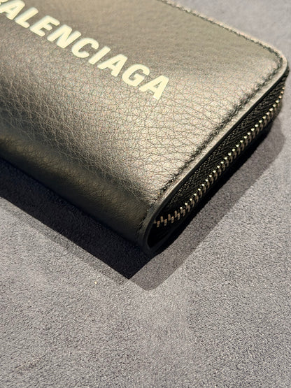 BALENCIAGA BLACK CARD HOLDER