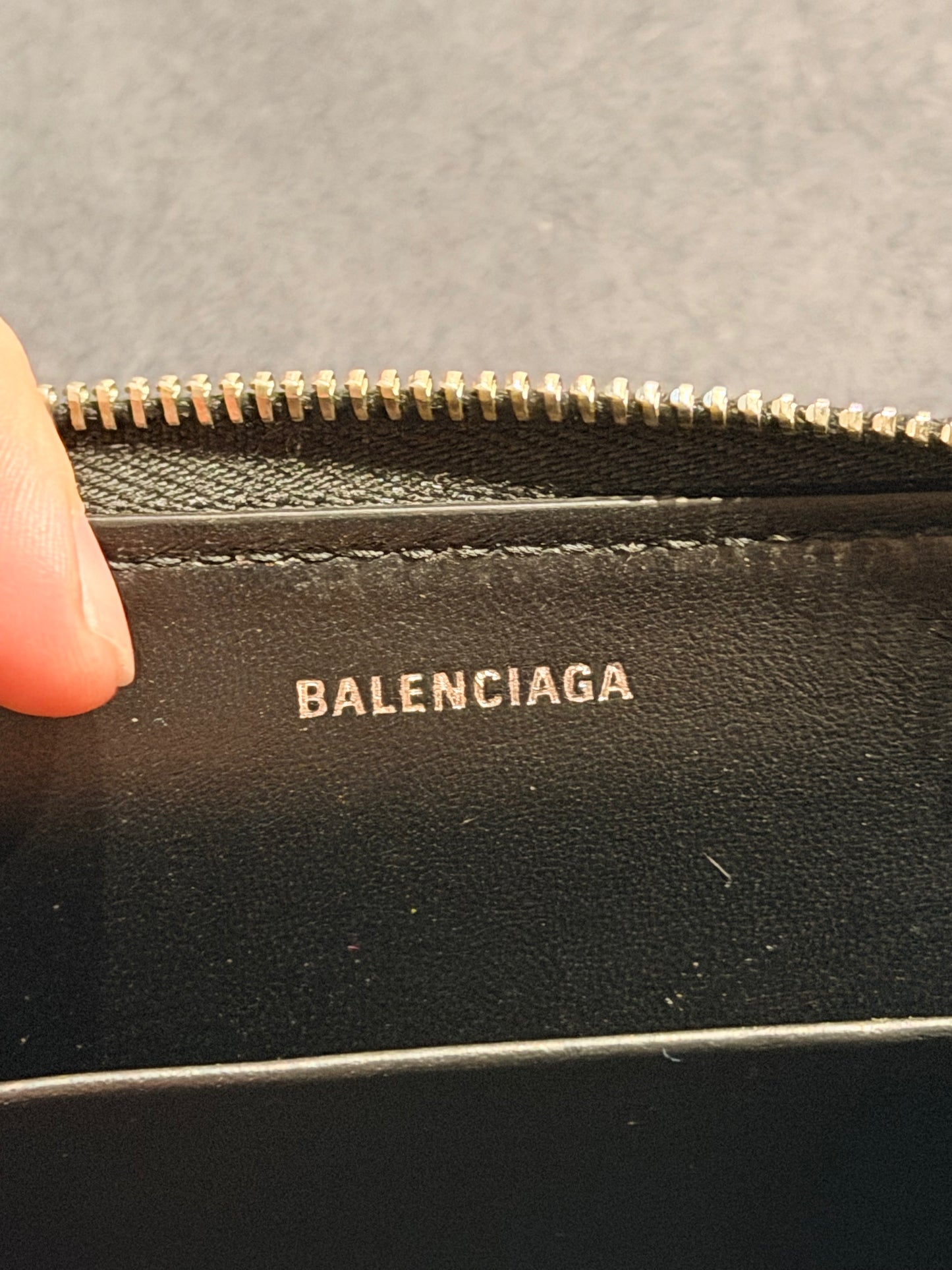 BALENCIAGA BLACK CARD HOLDER