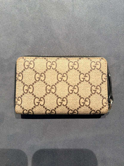 GUCCI GG SUPREME TIGER ZIP AROUND COMPACT WALLET