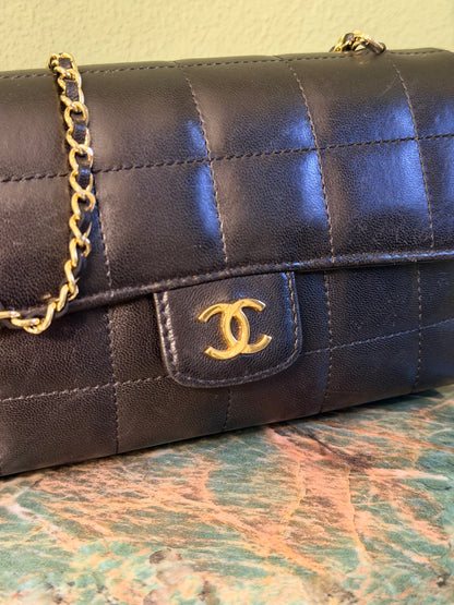 CHANEL BLACK LAMBSKIN MINI CHOCOLATE BAR CROSSBODY BAG