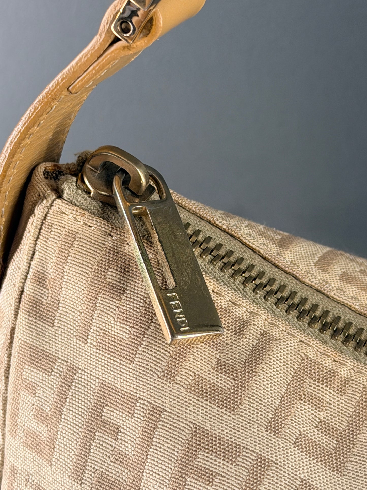 FENDI BEIGE ZUCCHINO SHOULDER BAG