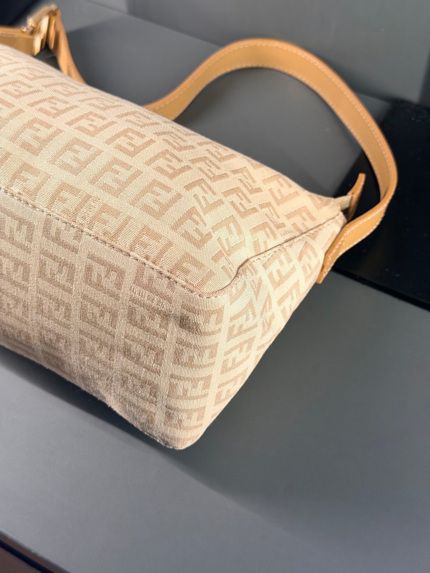 FENDI BEIGE ZUCCHINO SHOULDER BAG