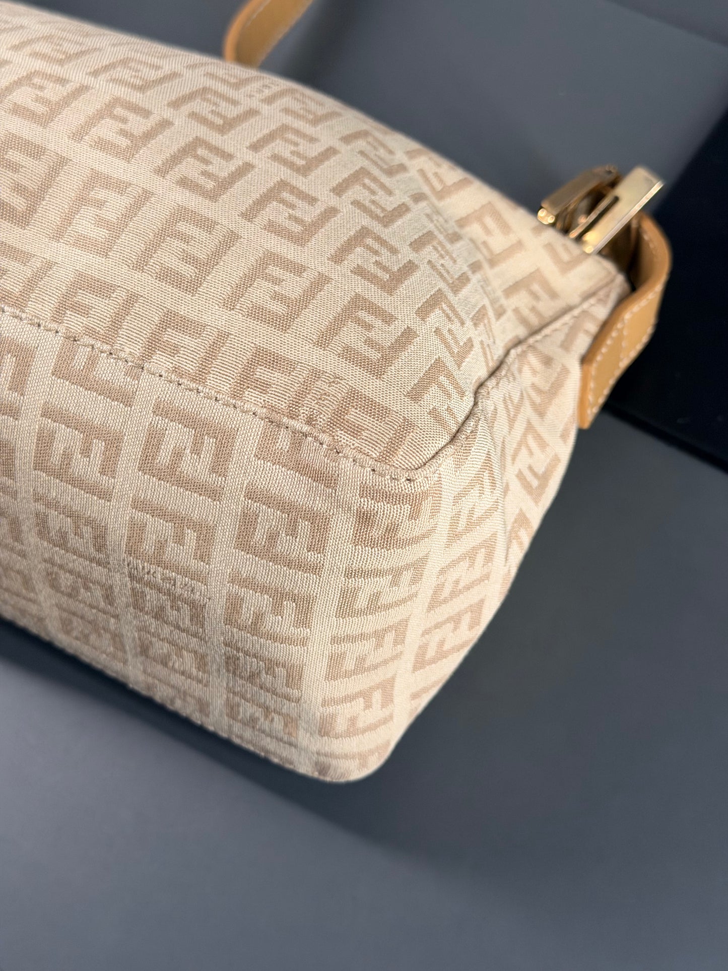 FENDI BEIGE ZUCCHINO SHOULDER BAG