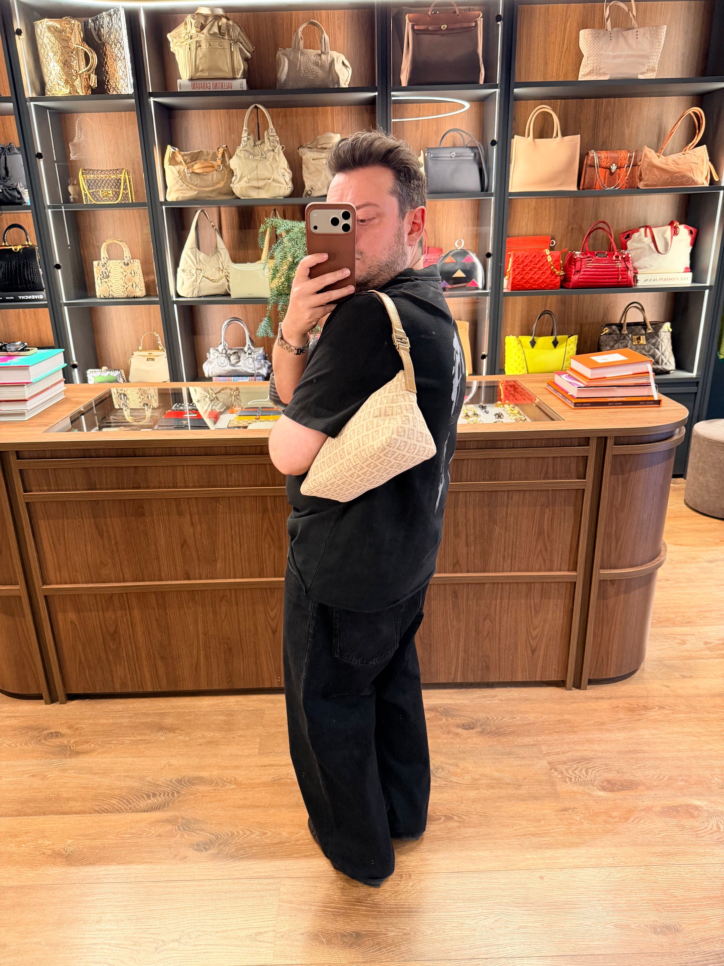 FENDI BEIGE ZUCCHINO SHOULDER BAG