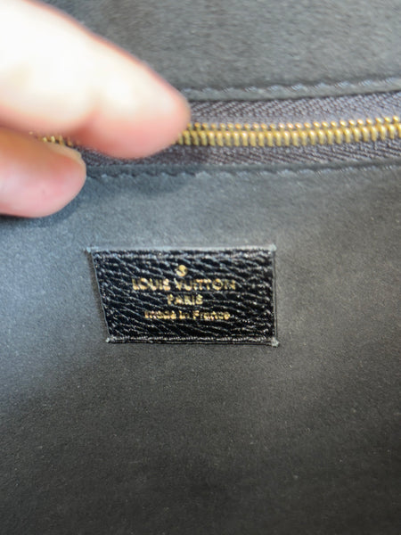 LOUIS VUITTON BLACK VOLTA CROSSBODY BAG