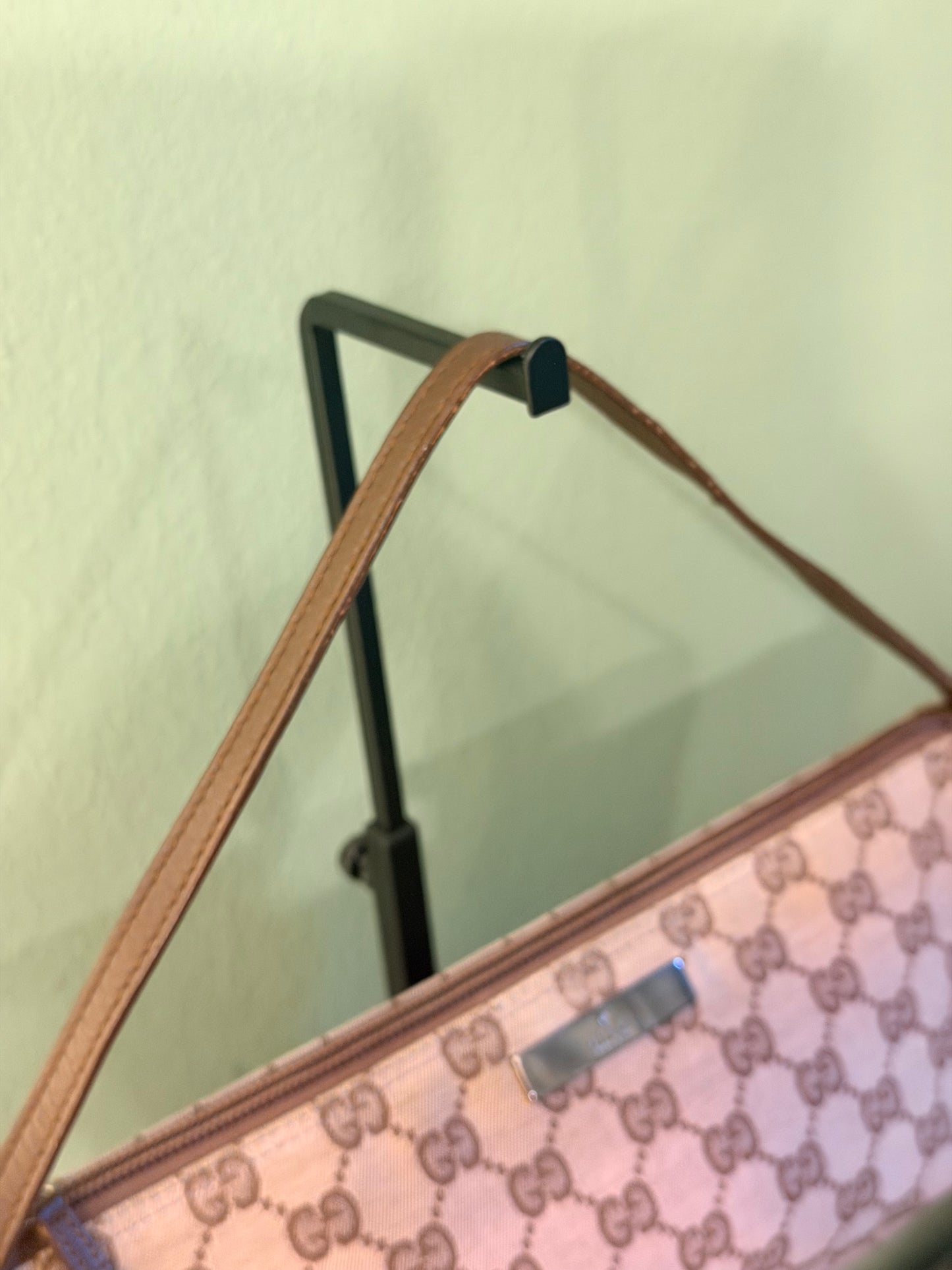 GUCCI BROWN MONOGRAM BOAT HANDBAG