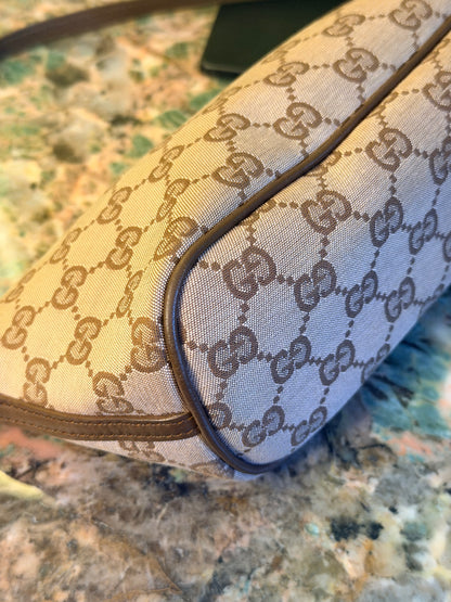 GUCCI BROWN MONOGRAM BOAT HANDBAG