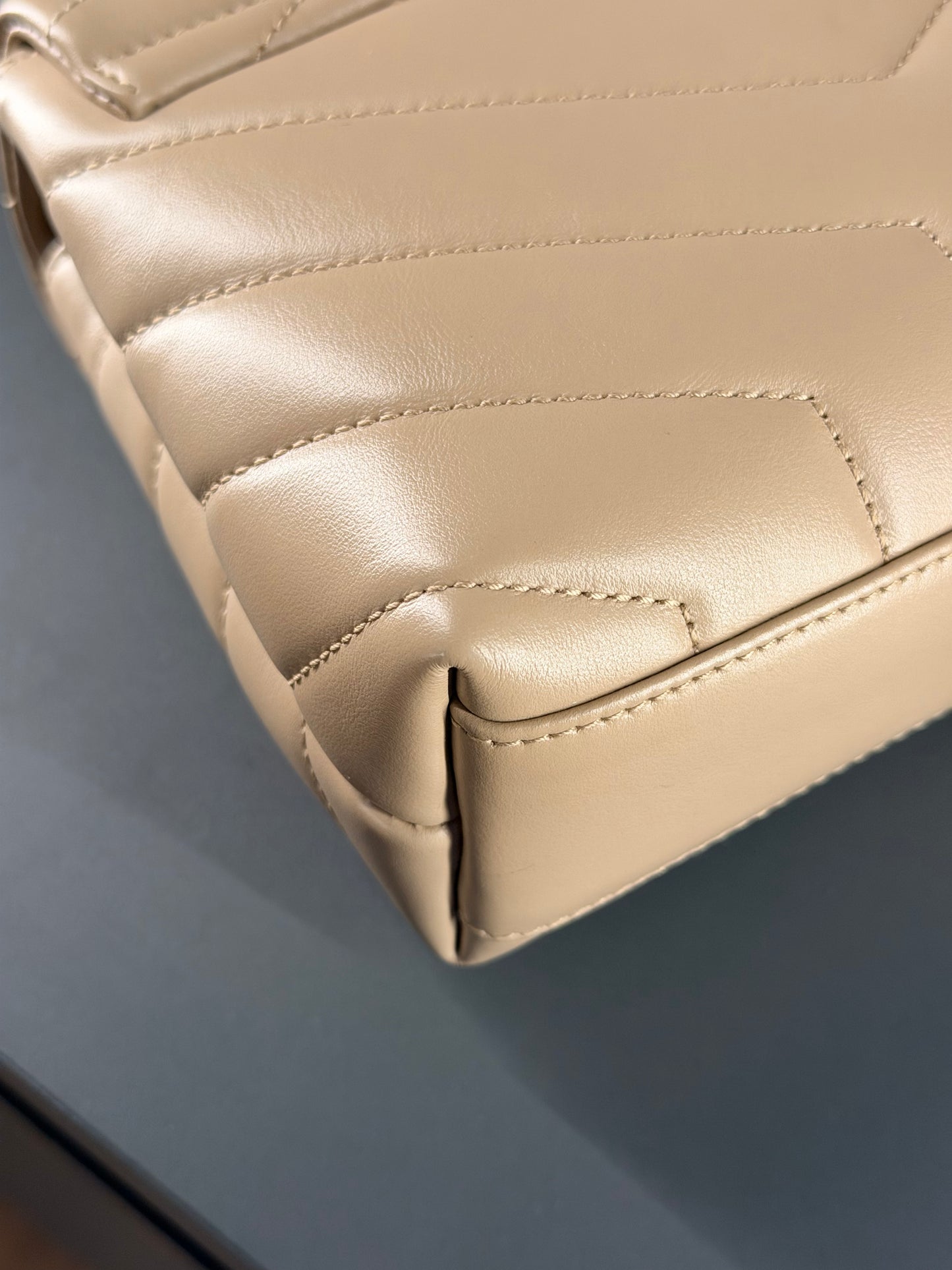 SAINT LAURENT BEIGE LOU LOU TOY CROSSBODY BAG