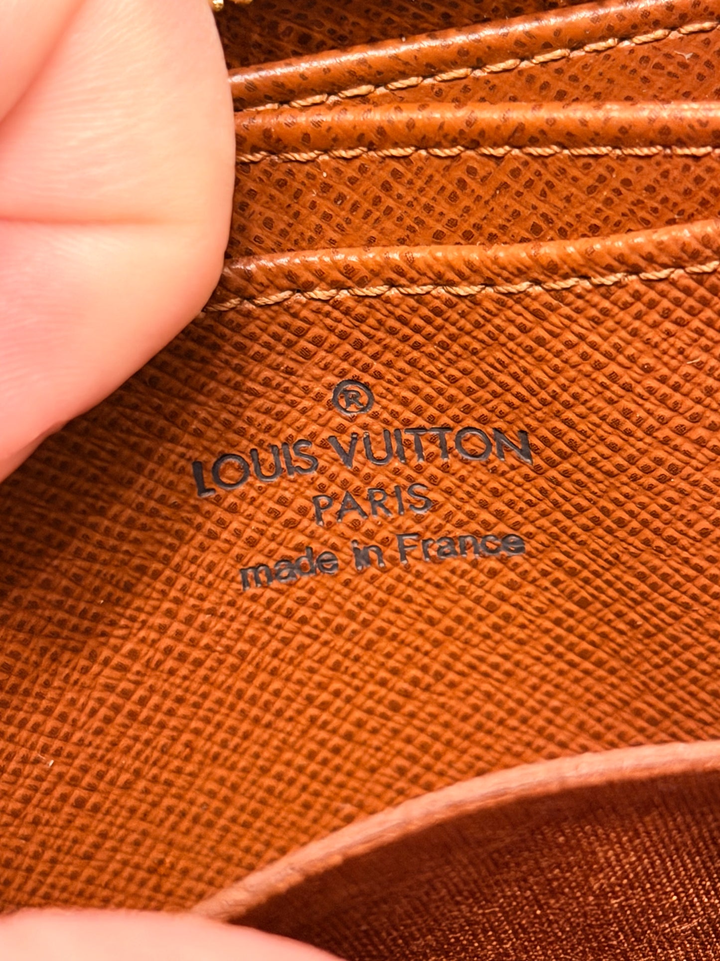 LOUIS VUITTON MONOGRAM ZIPPY COIN