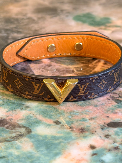 LOUIS VUITTON MONOGRAM BRACELET
