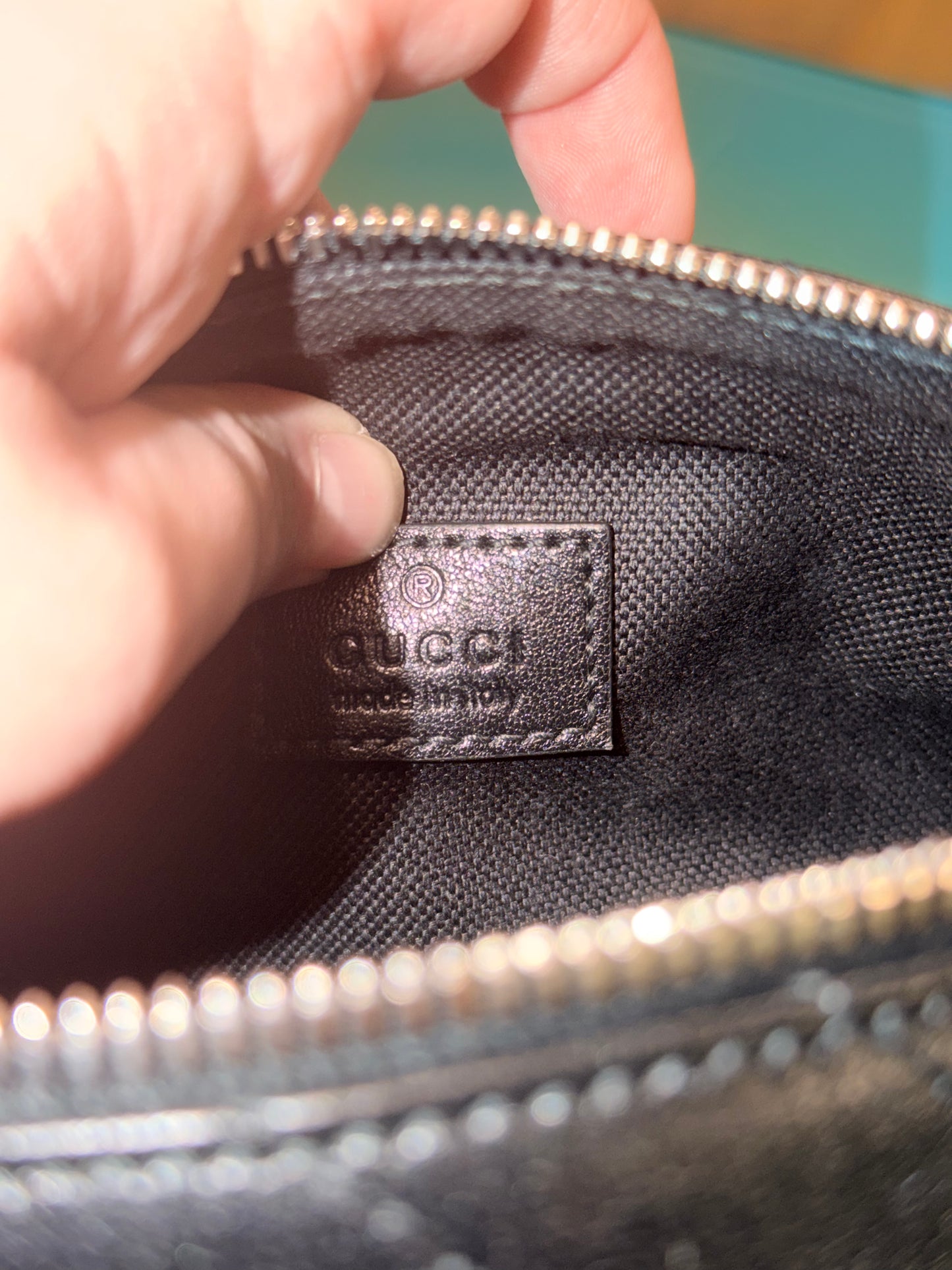 GUCCI ROUND BLACK BLONDIE SHOULDER BAG