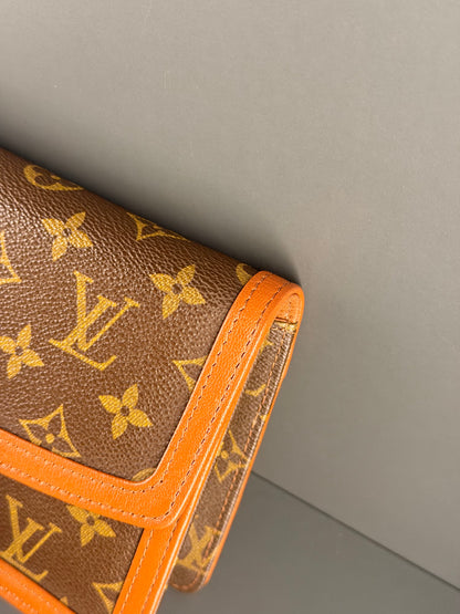 LOUIS VUITTON MONOGRAM SMALL POCHETTE DAME