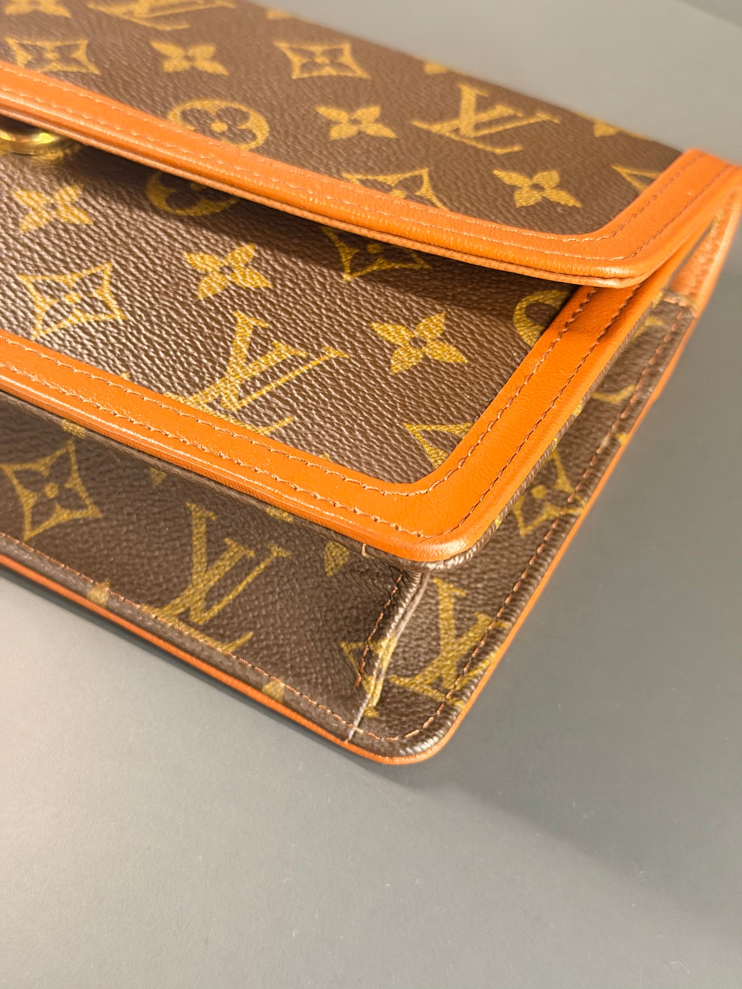LOUIS VUITTON MONOGRAM SMALL POCHETTE DAME