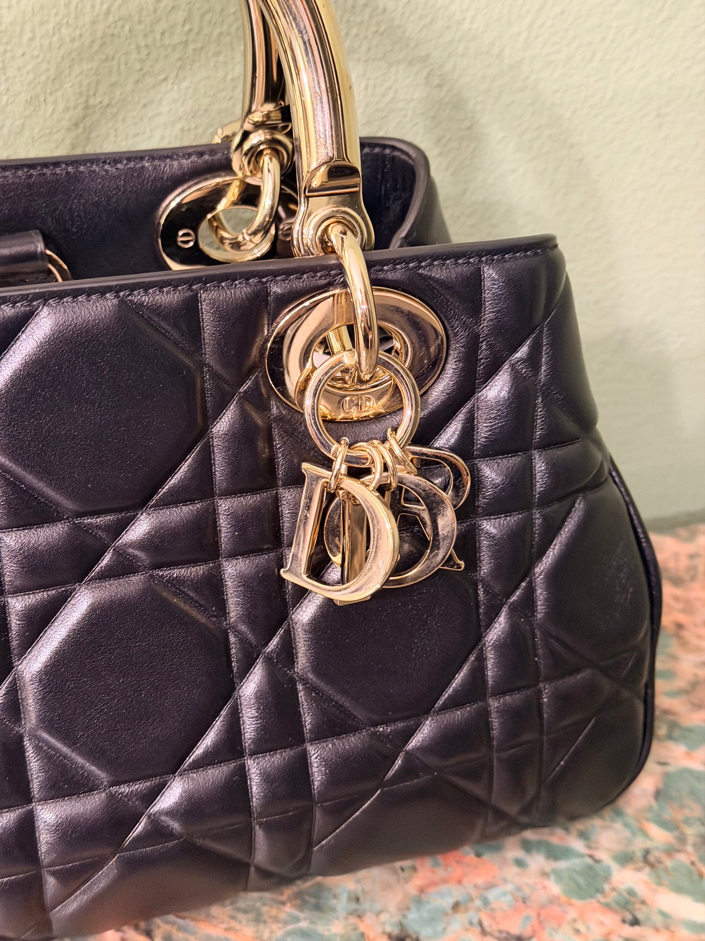 DIOR BLACK MEDIUM LADY DIOR 95.22 HANDBAG