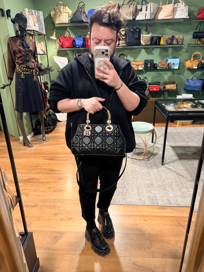 DIOR BLACK MEDIUM LADY DIOR 95.22 HANDBAG