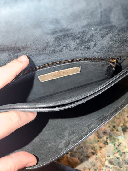 VALENTINO BLACK ROCKSTUD POCHETTE