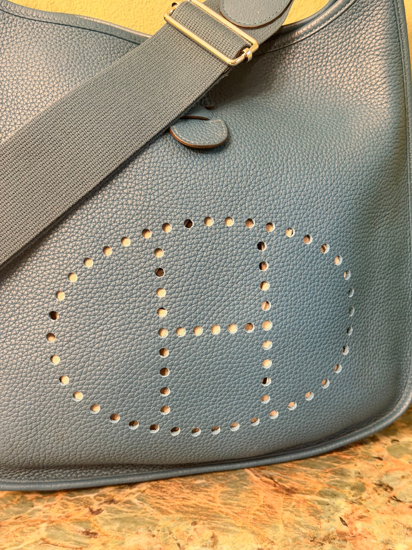 HERMÈS BLUE TOGO EVELYNE CROSSBODY BAG