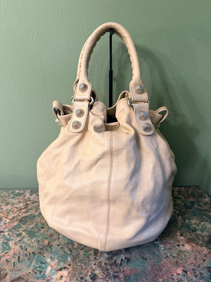 BALENCIAGA BEIGE LARGE POMPON BUCKET BAG