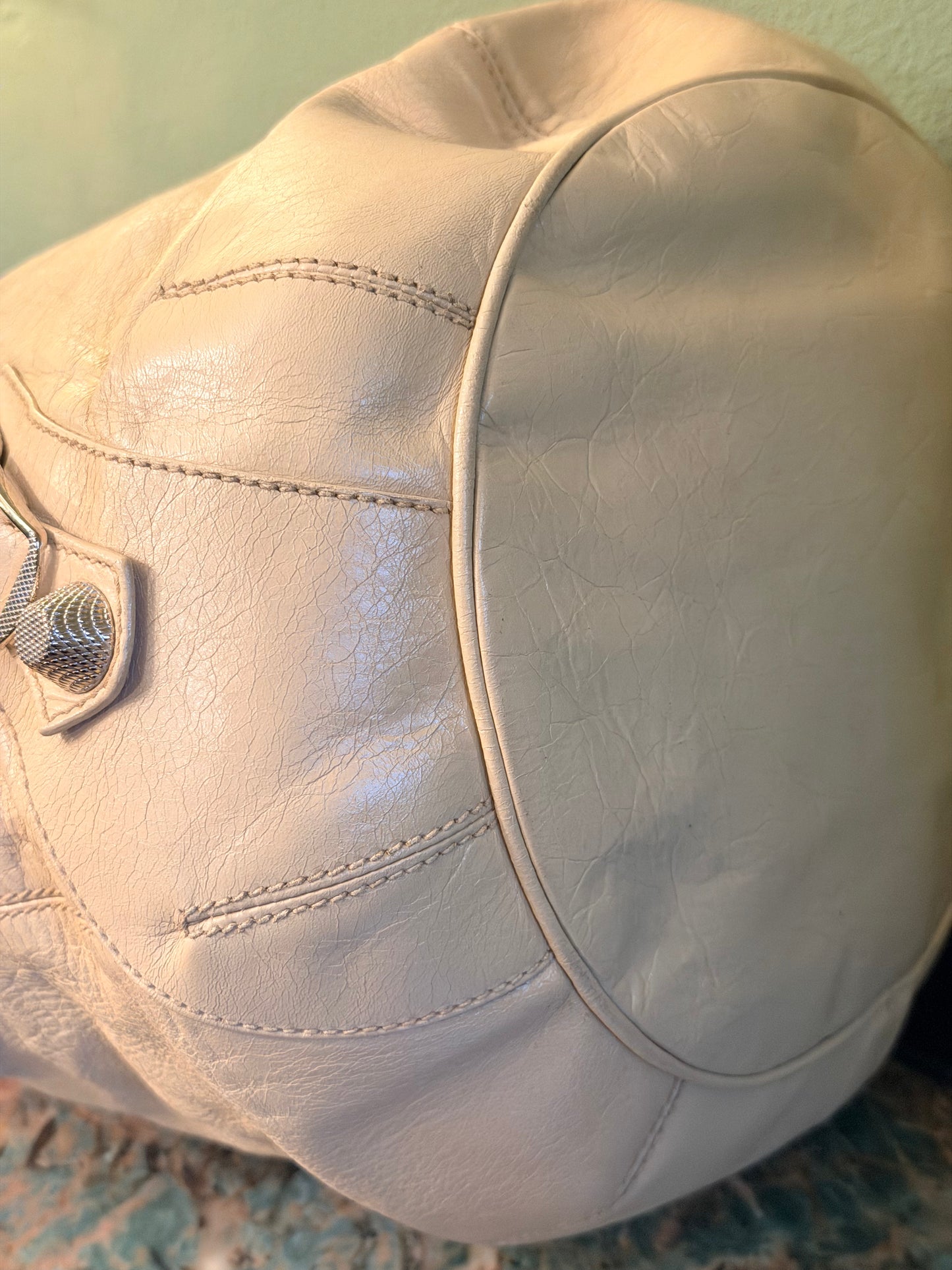 BALENCIAGA BEIGE LARGE POMPON BUCKET BAG