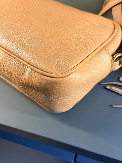 GUCCI BEIGE DISCO SOHO CROSSBODY BAG