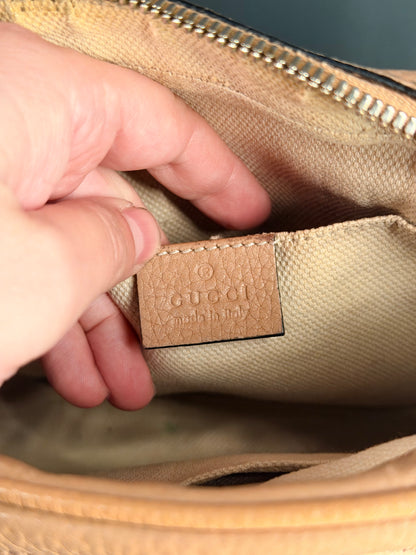 GUCCI BEIGE DISCO SOHO CROSSBODY BAG