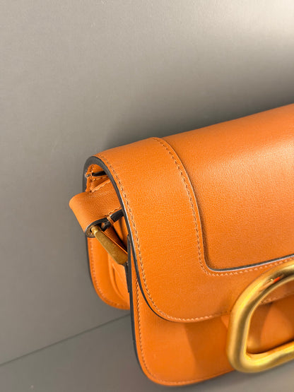 VALENTINO TAN SUPERVEE SHOULDER BAG