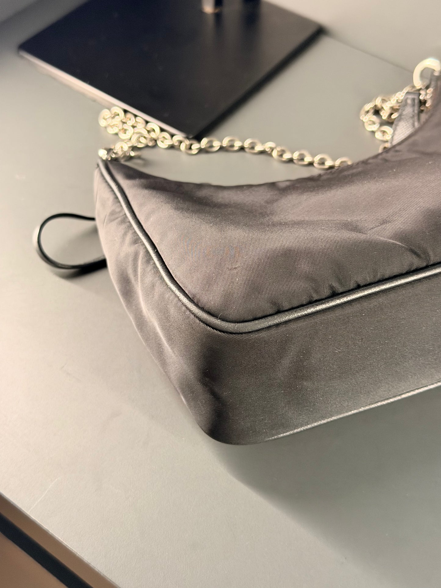 PRADA BLACK NYLON RE EDITION 2005 CROSSBODY BAG